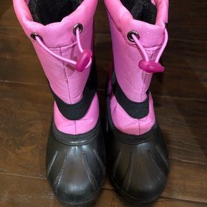 Kamik snow boots size 11